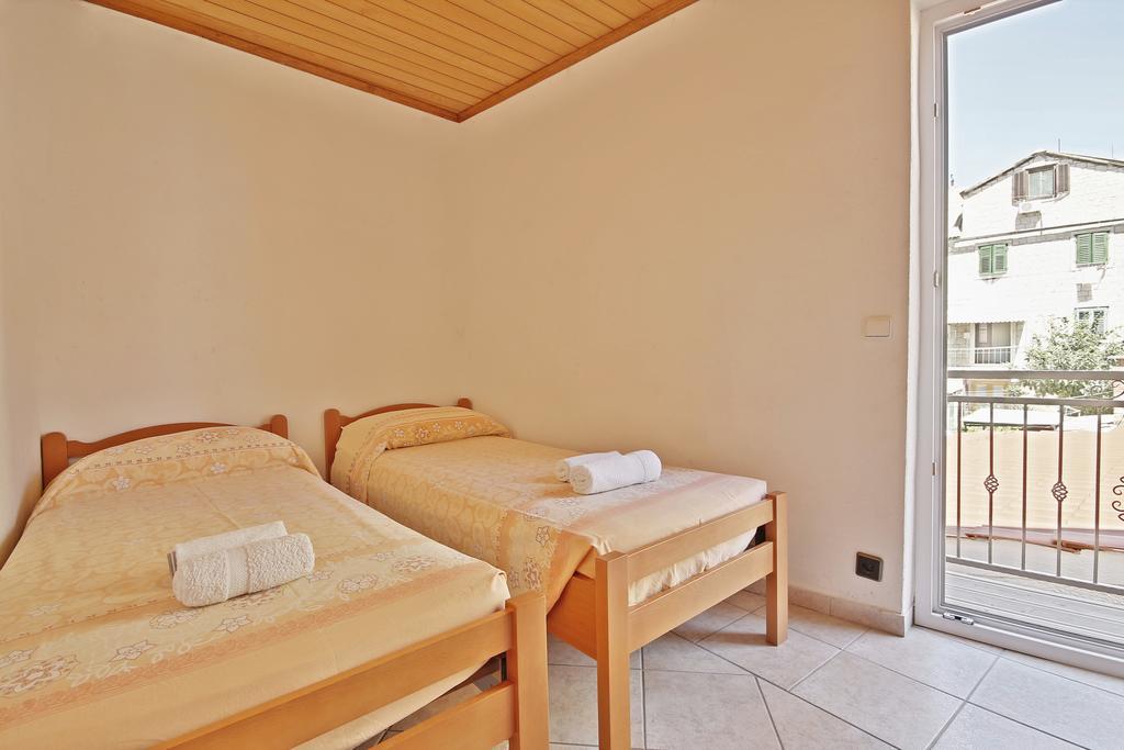 Guesthouse Lion Split Habitación foto